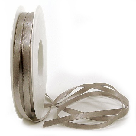 Satinband SINFINITY, taupe: 6mm breit / 50m-Rolle, mit feiner Webkante.