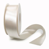 Satinband SINFINITY, champagner: 38mm breit / 25m-Rolle, mit feiner Webkante. Satinband SINFINITY, champagner: 38mm breit / 25m-Rolle, mit feiner Webkante.